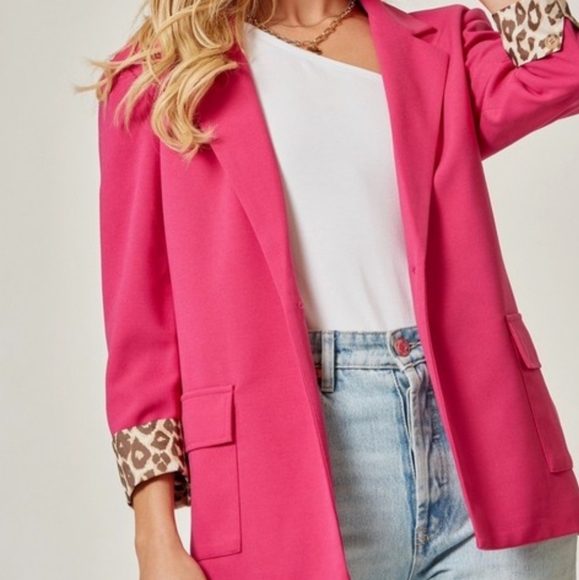 Last 1!  Hot Pink Leopard Blazer Small - Picture 2 of 4